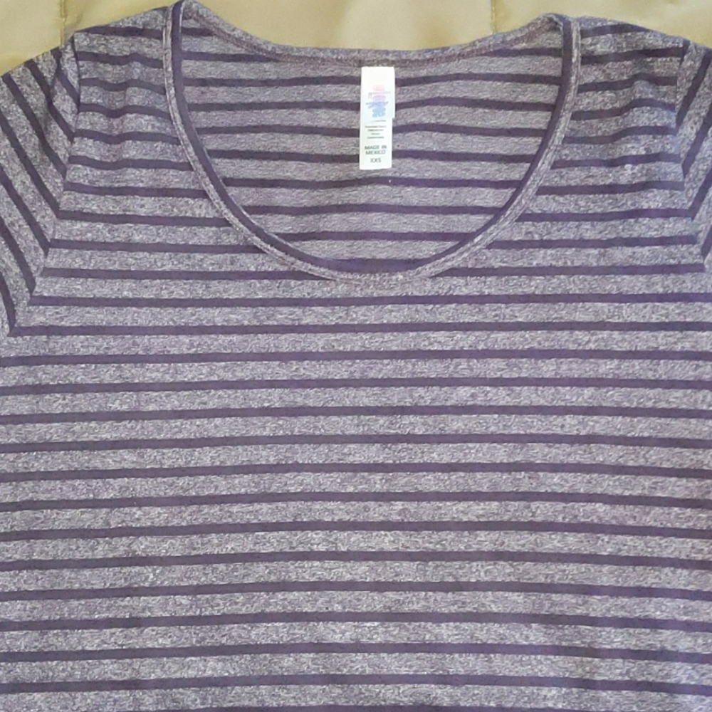 Lularoe Top - Picture 2 of 2